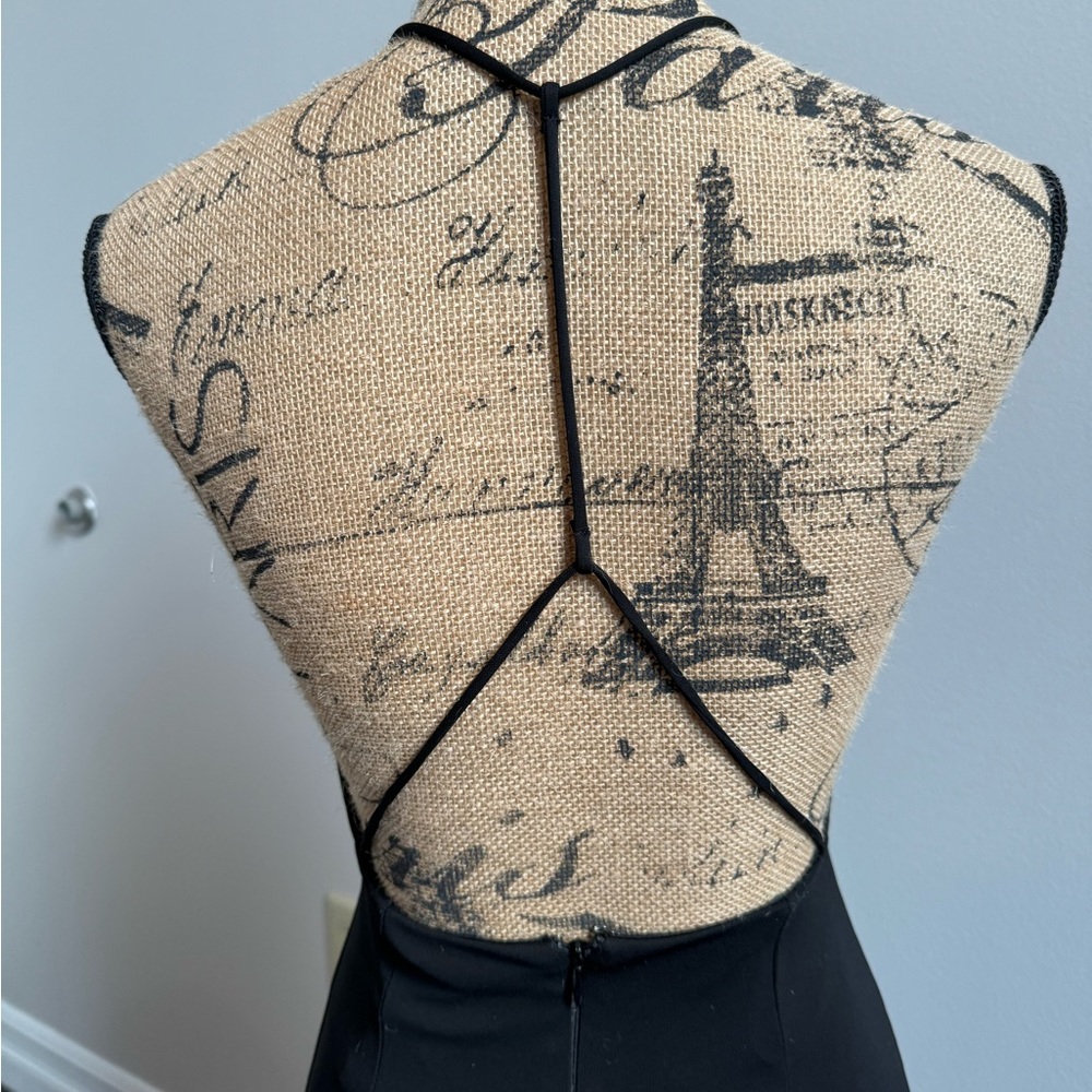Plunge Neckline Dress With Slit - Picture 5 of 7